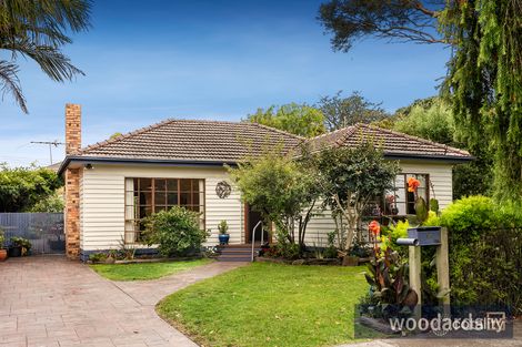 Property photo of 27 Parkmore Road Bentleigh East VIC 3165