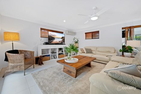 Property photo of 32 Sundown Drive Paradise Point QLD 4216