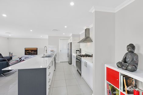 Property photo of 27 Stan Johnson Drive Hamlyn Terrace NSW 2259