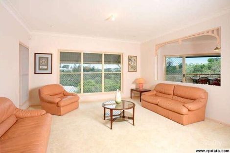 Property photo of 42 Corniche Place Brookfield QLD 4069