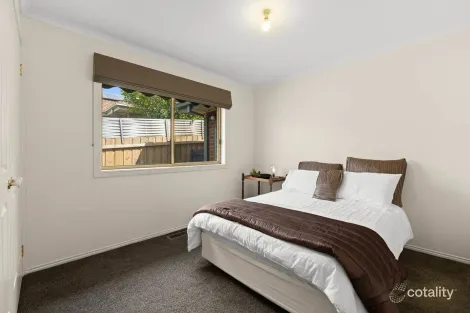 Property photo of 20 Jarryd Crescent Berwick VIC 3806