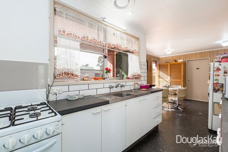 Property photo of 28 Morrison Crescent Sunshine West VIC 3020