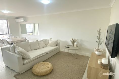 Property photo of 90 Ingleburn Gardens Drive Bardia NSW 2565