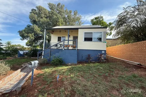Property photo of 28 Forster Street Parkes NSW 2870