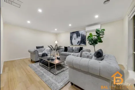 Property photo of 2 Rainone Place Tarneit VIC 3029