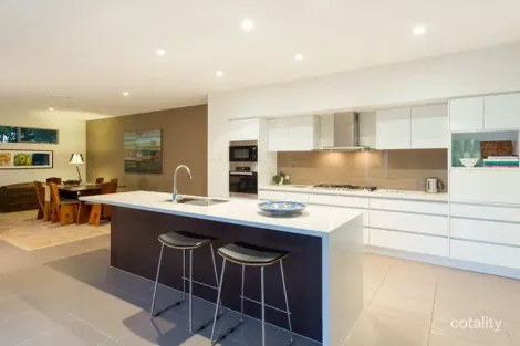 Property photo of 4 Sonanne Place Fig Tree Pocket QLD 4069