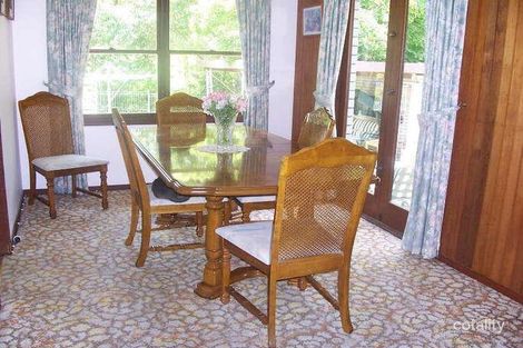 Property photo of 24 Elissa Crescent Wyoming NSW 2250
