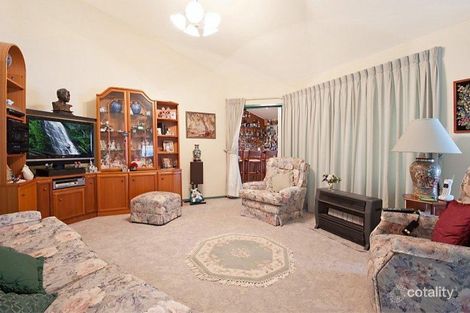 Property photo of 19 Lakeshore Avenue Kingfisher Shores NSW 2259