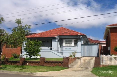 15 Beaconsfield Ave, Kingsgrove, NSW 2208