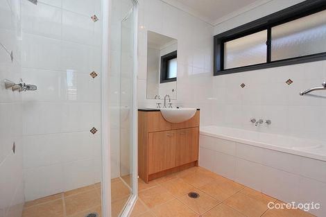 Property photo of 53 Bluestone Gardens Jerrabomberra NSW 2619