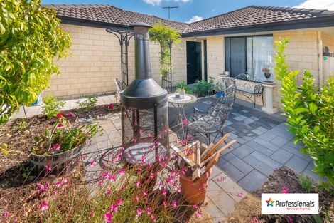 Property photo of 14 Kooya Way Wattle Grove WA 6107