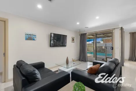 Property photo of 15 Leah Drive Yarrawonga VIC 3730
