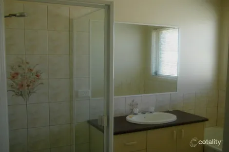 Property photo of 90 Parkside Drive Shepparton VIC 3630