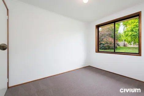 Property photo of 28 Rischbieth Crescent Gilmore ACT 2905