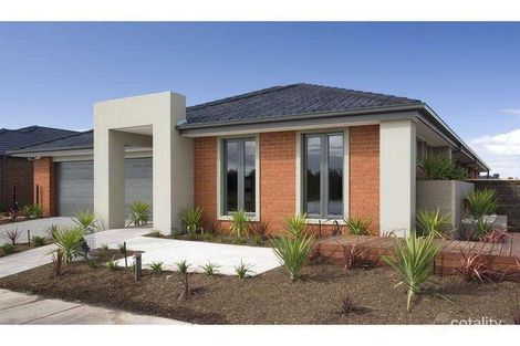 Property photo of 2 Harpenden Terrace Cranbourne VIC 3977