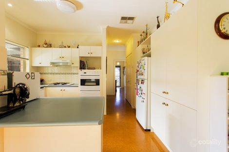 Property photo of 2 Emerald Place East Bendigo VIC 3550