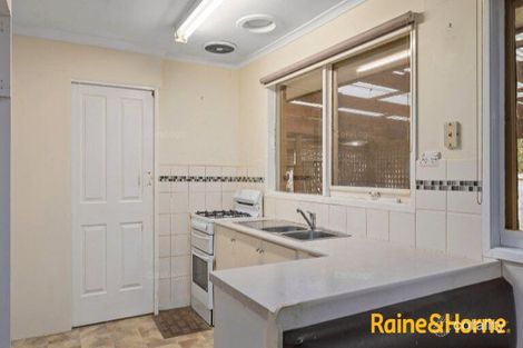 Property photo of 8 Harrison Drive Cranbourne VIC 3977