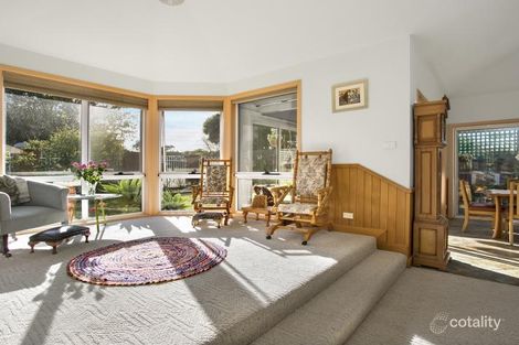 Property photo of 17 Lorikeet Close Ocean Grove VIC 3226