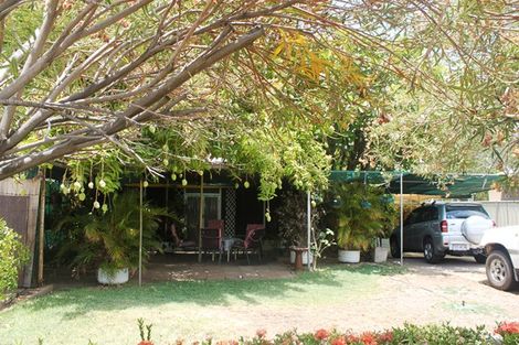 45 Joan St, Mornington, QLD 4825