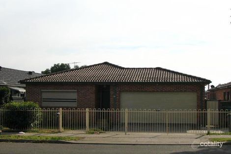 18 Barangaroo Rd, Toongabbie, NSW 2146