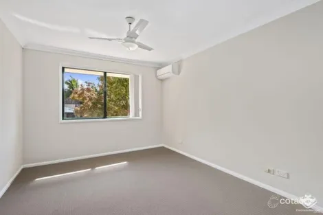 Property photo of 90 Oakleaf Street Eight Mile Plains QLD 4113