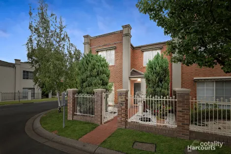 8 Sunrise Cres, Templestowe Lower, VIC 3107