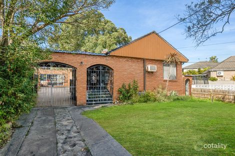 9 Jacqueline Cres, Greenacre, NSW 2190