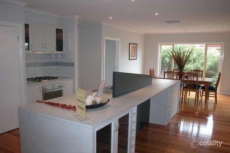 Property photo of 8 Edinburgh Drive Skye VIC 3977