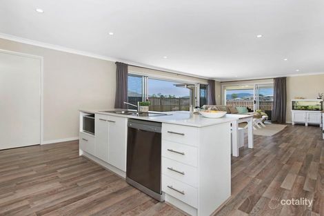 Property photo of 32 Hillstone Crescent Maudsland QLD 4210