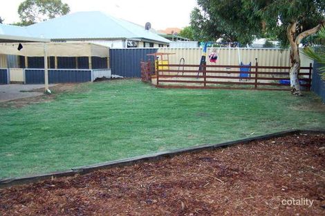 Property photo of 5 Larsson Place Usher WA 6230