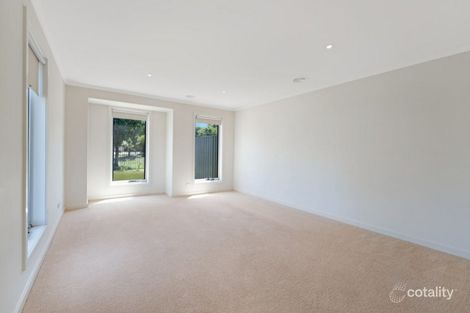 Property photo of 12 Elmstone Lane Lake Gardens VIC 3355