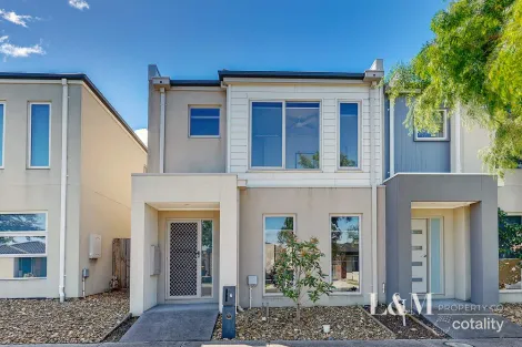 Property photo of 7 Bentham Street Roxburgh Park VIC 3064