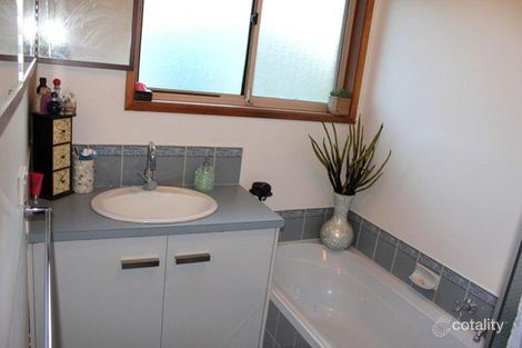 Property photo of 5 Graue Court Willaston SA 5118