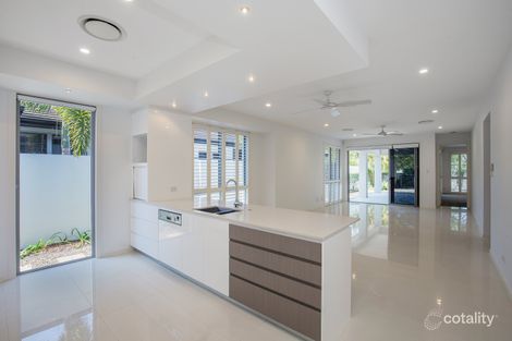 Property photo of 6125 Bolsena Circuit Hope Island QLD 4212