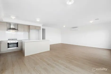 Property photo of 11 Robinson Street Armstrong Creek VIC 3217