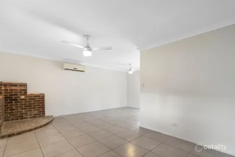 Property photo of 26 Clayton Drive Edens Landing QLD 4207