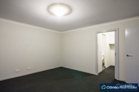 Property photo of 7 Hayton Park Boulevard Cranbourne West VIC 3977