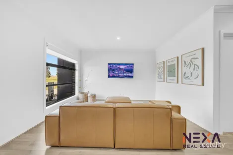 Property photo of 3 Clapton Lane Donnybrook VIC 3064