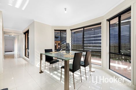Property photo of 4 Tiffany Place Hampton Park VIC 3976
