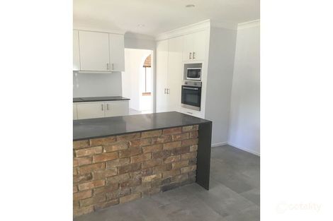 Property photo of 10 Vakuta Street Fig Tree Pocket QLD 4069