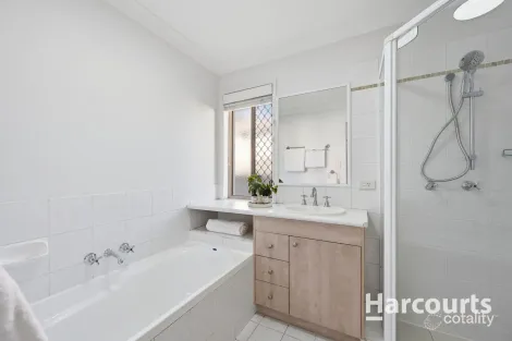 Property photo of 32 Coora Street Wishart QLD 4122