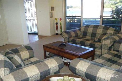 Property photo of 7/18 The Lane Maryville NSW 2293