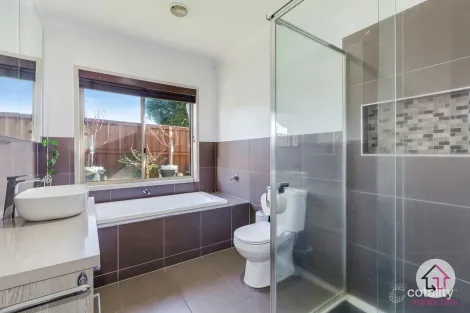 Property photo of 6 Massa Drive Mernda VIC 3754