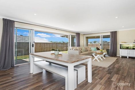 Property photo of 32 Hillstone Crescent Maudsland QLD 4210