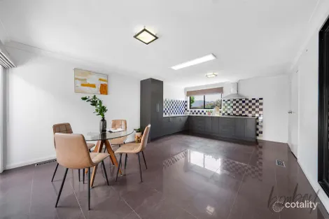 Property photo of 5 Lysterfield Drive Greenvale VIC 3059