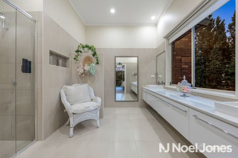Property photo of 7 Peartree Court Doncaster East VIC 3109