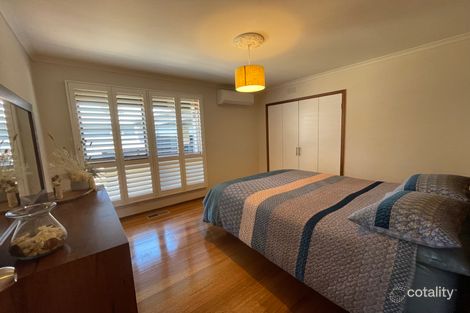 Property photo of 1 Claire Grove Ringwood East VIC 3135