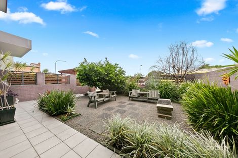 Property photo of 2/14 Railway Street Maitland NSW 2320