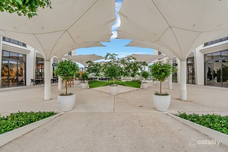 Property photo of 76 Theatre Drive Benowa QLD 4217