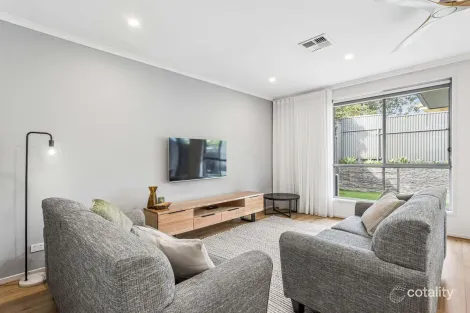 Property photo of 165B Brougham Drive Valley View SA 5093